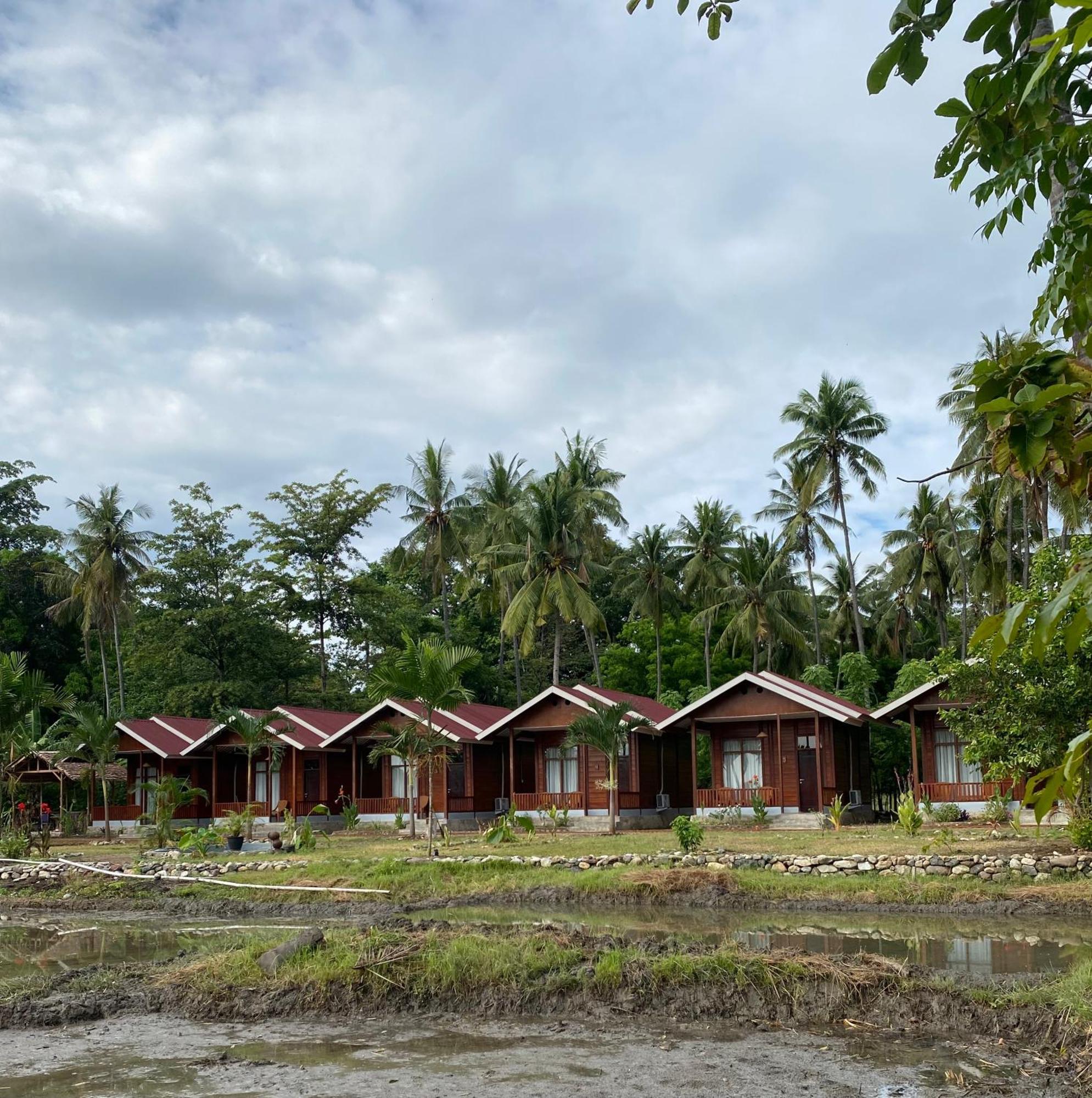 Nuna Bungalows Riung Exterior photo